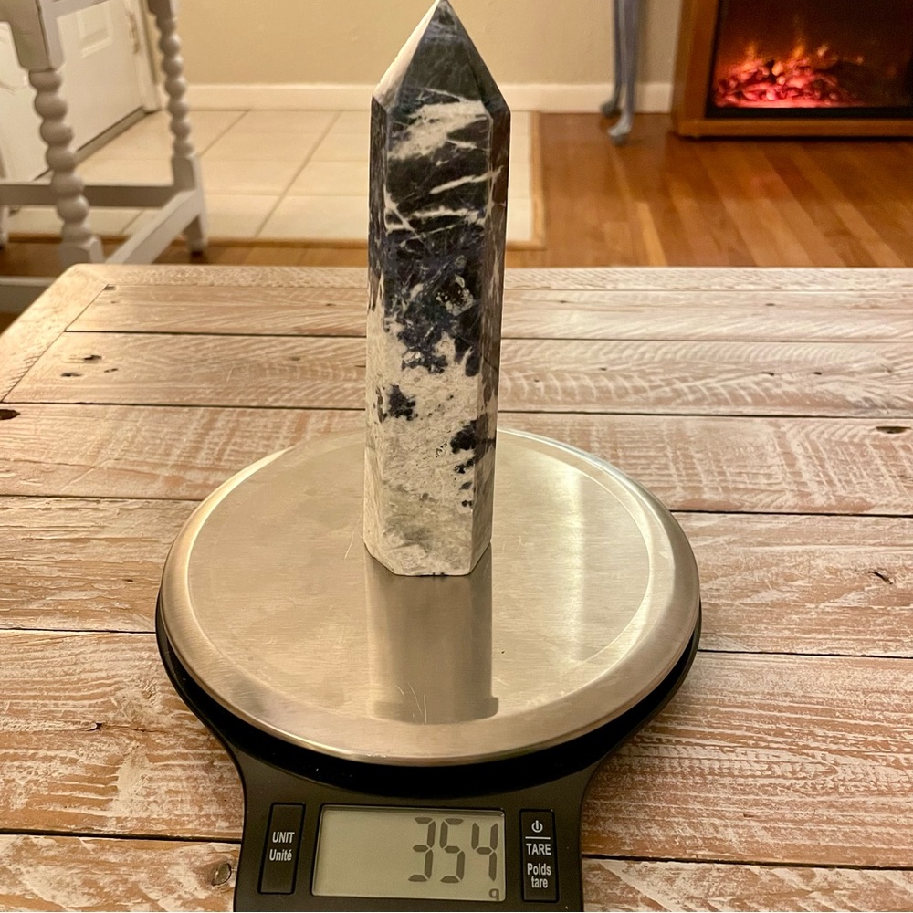 🌀Sodalite Crystal Tower🌀 ~approx 6.75” x 2” - Picture 11 of 15